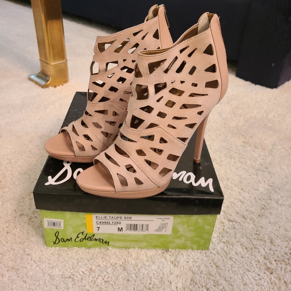 Sam Edelman Ellie booties